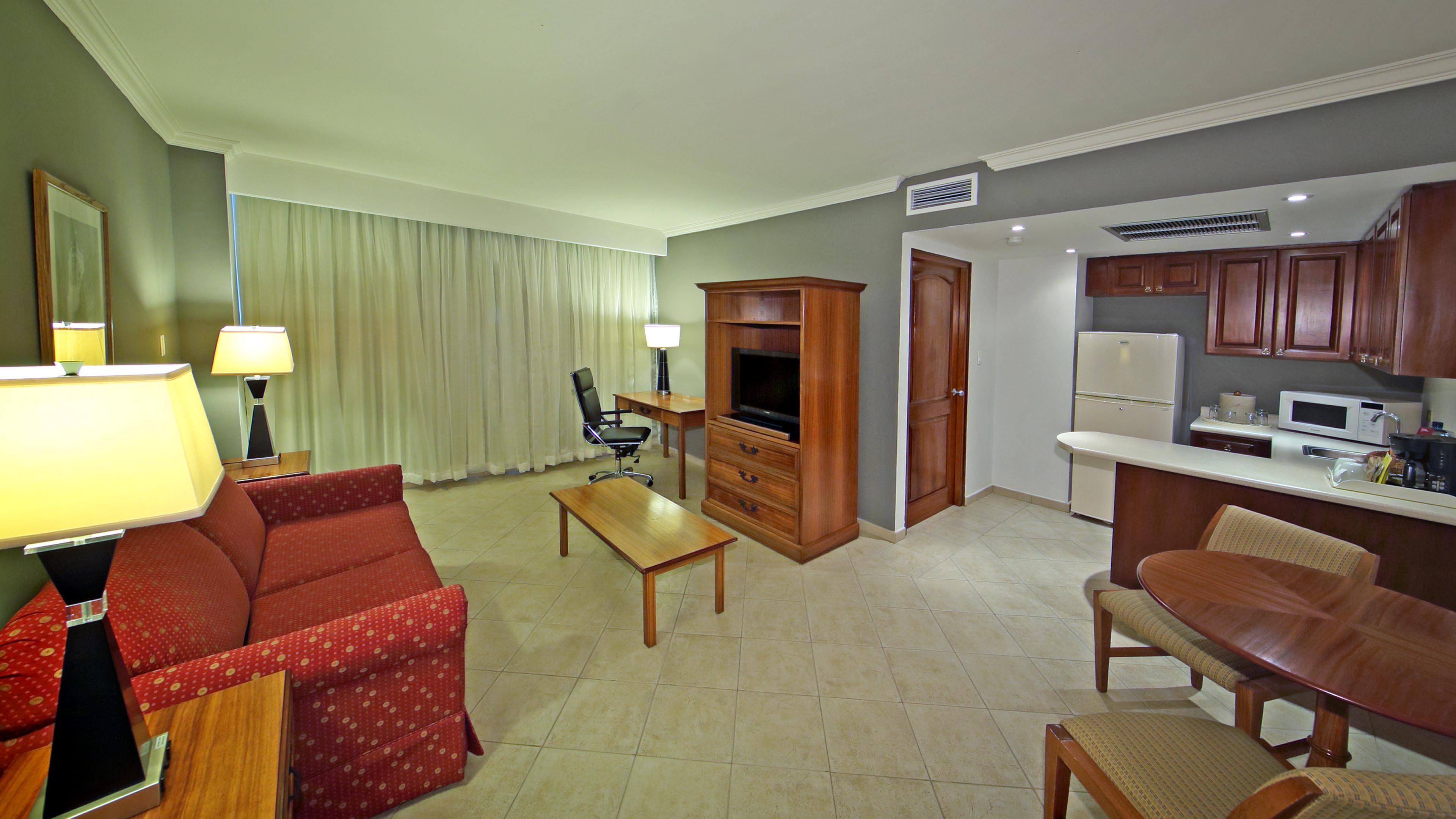 Crowne Plaza Panama 51/80