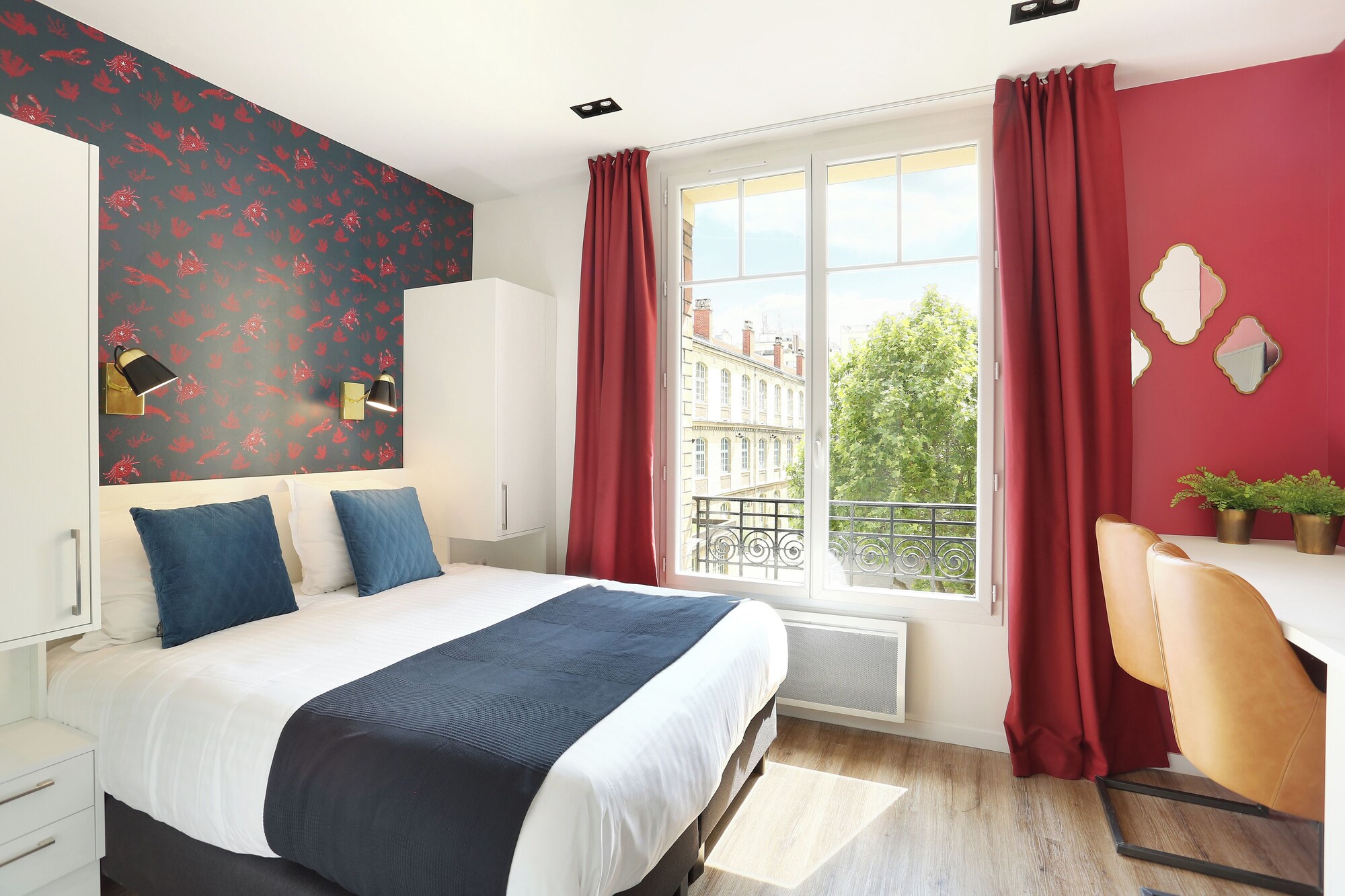 Medium, Studio, Queen Bed, Kitchen