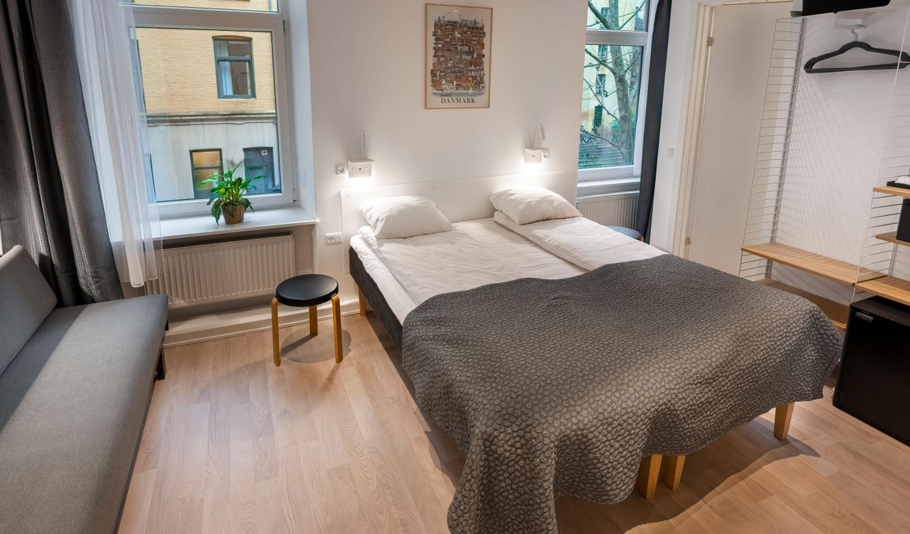 Triple room