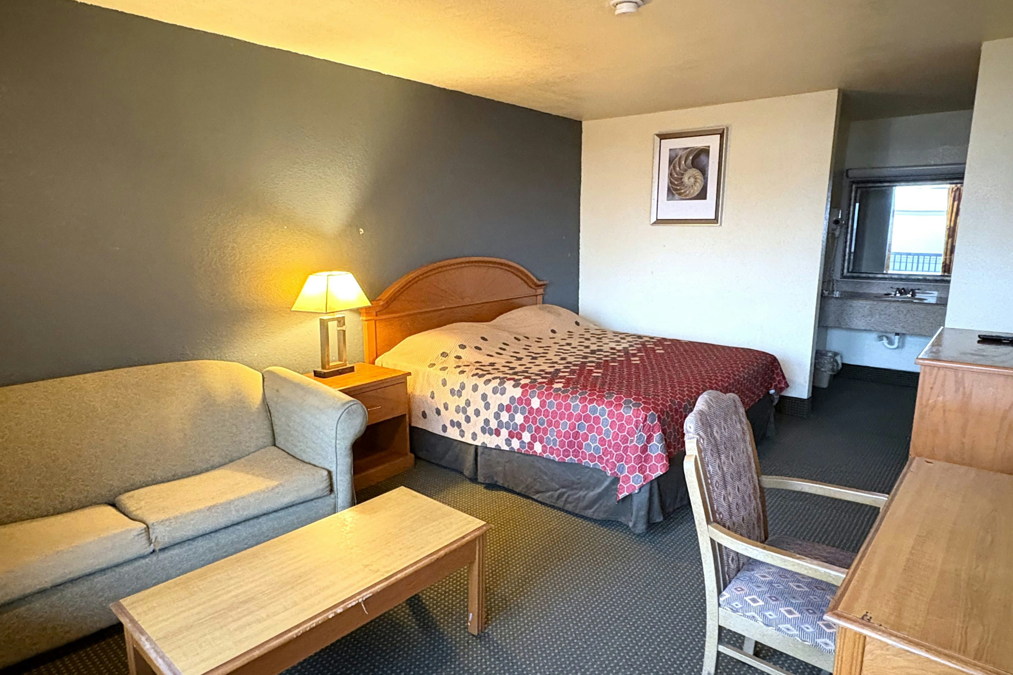 Eco Inn Suites by Hotel O Baytown 17/20