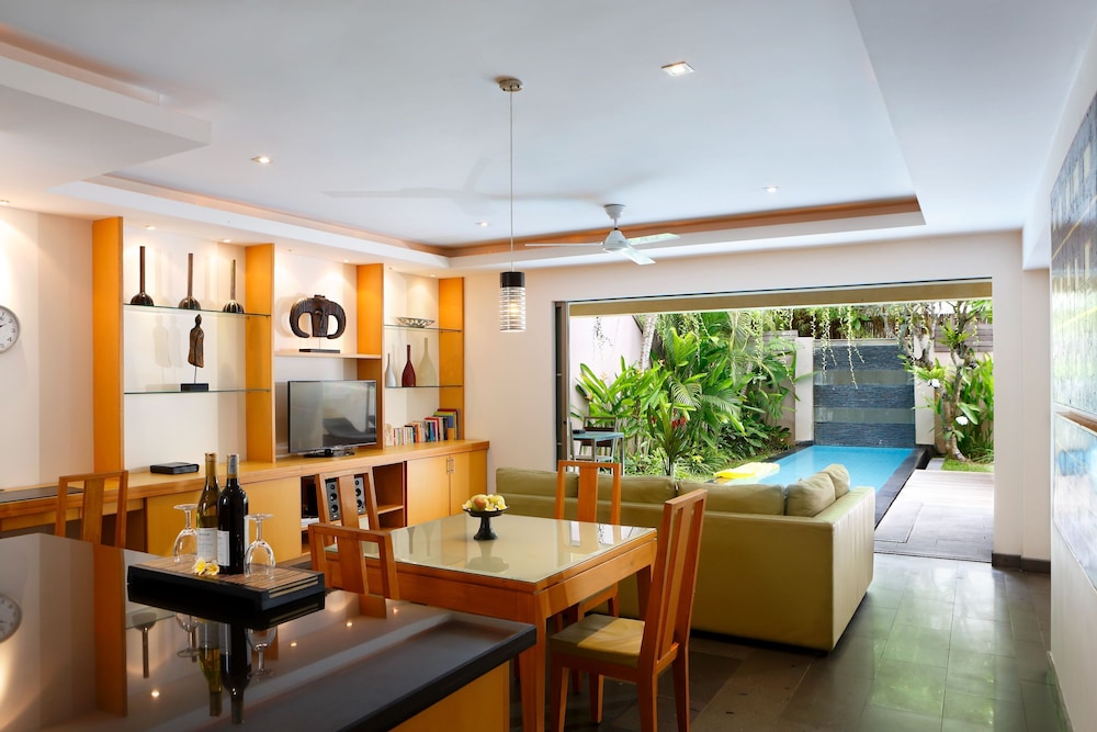 Bali Island Villa & Spa 68/88