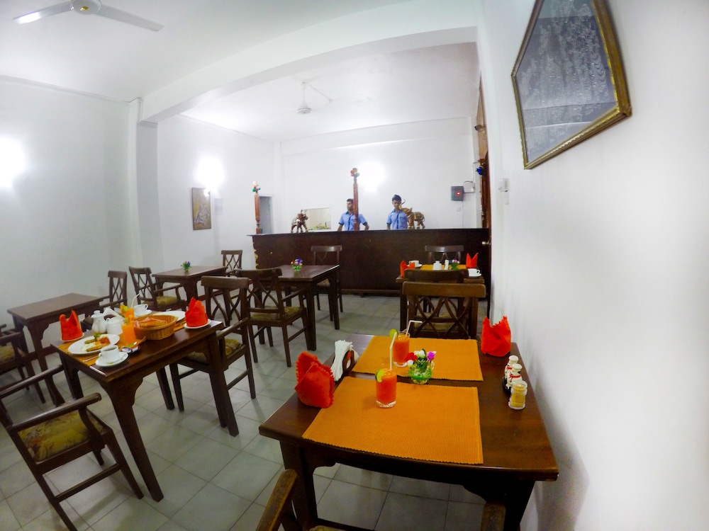 Colombo Residency 20/24
