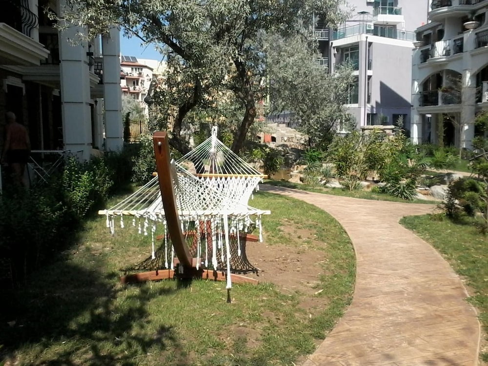 Harmony Suites Dream Island 41/50