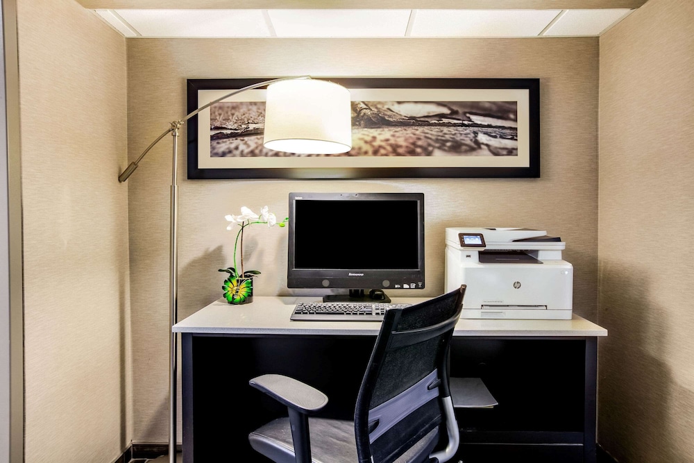 La Quinta Inn & Suites by Wyndham Houston Baytown East 41/47