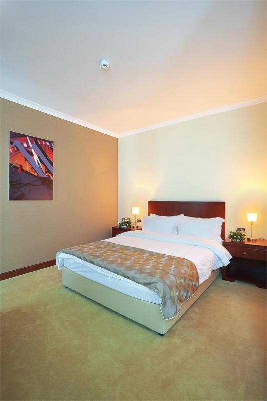 TURIST HOTEL 10/51