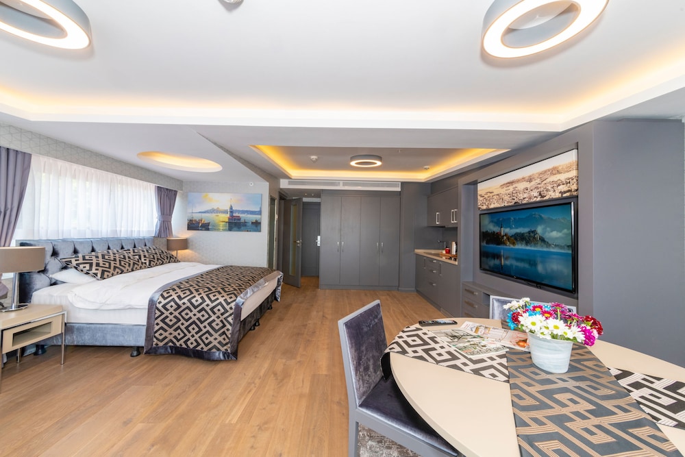ROOM, KING BED, BOSPHORUS VIEW, ANNEX
