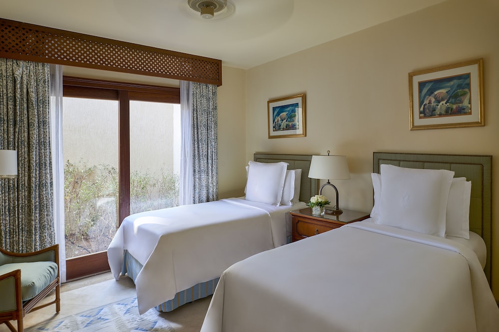 2 Bedrooms, Residential, Suite, King and Twin Beds, Palm View