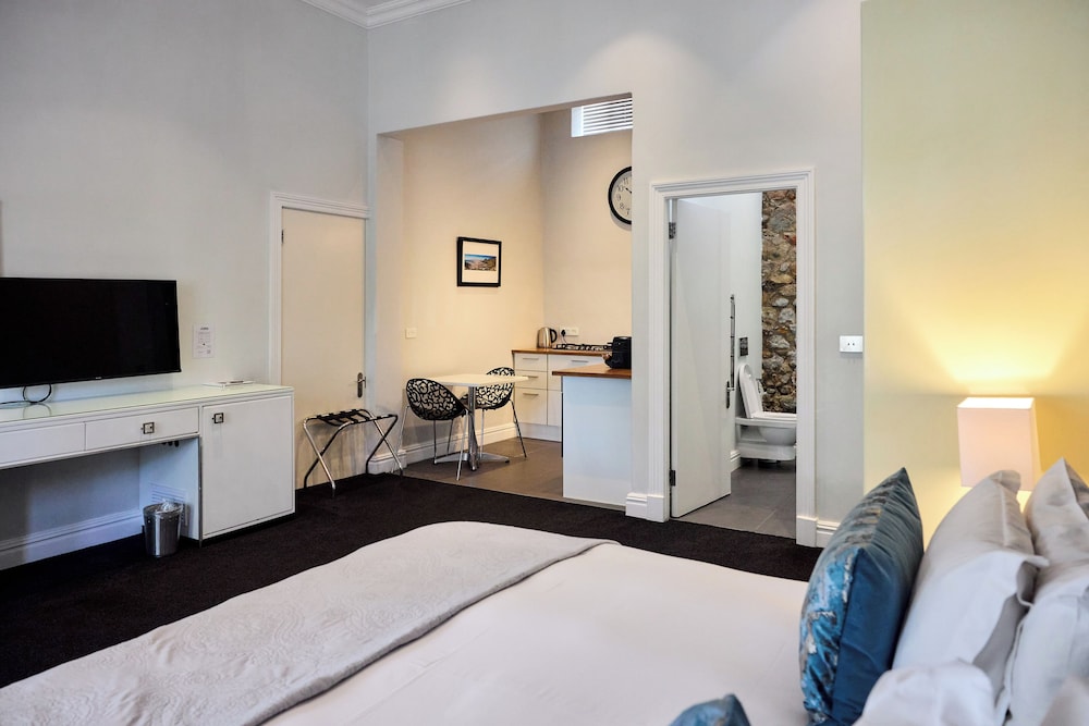 Three Boutique Hotel 26/79