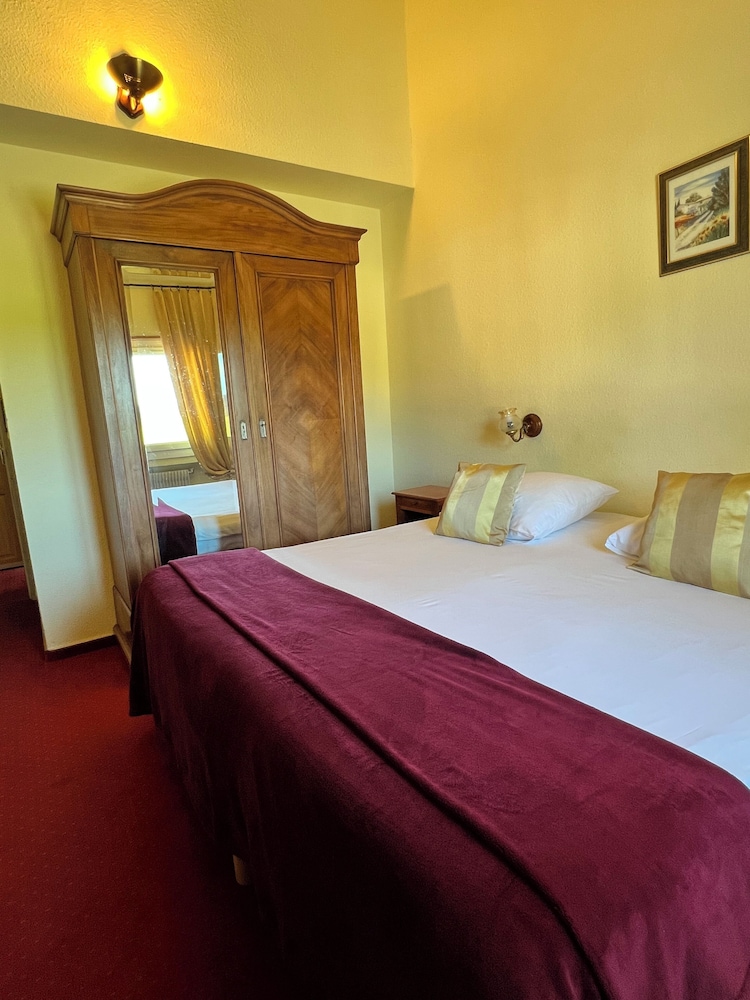 LOGIS HOTEL DES ROCHES 21/60