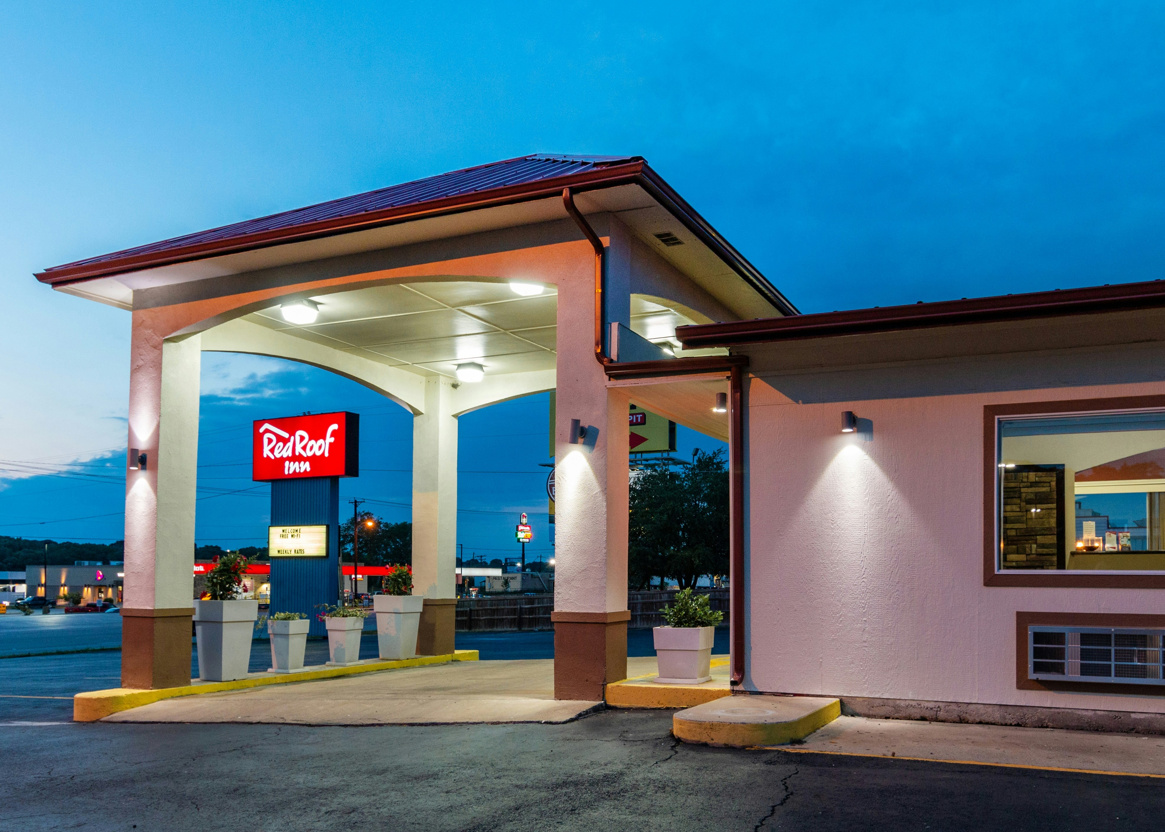 Americas Best Value Inn Buffalo Tx 4/17