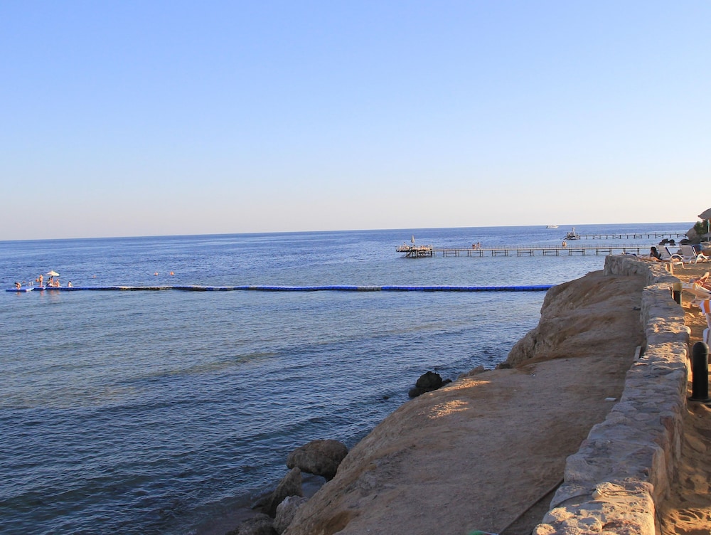 Queen Sharm Resort 45/50