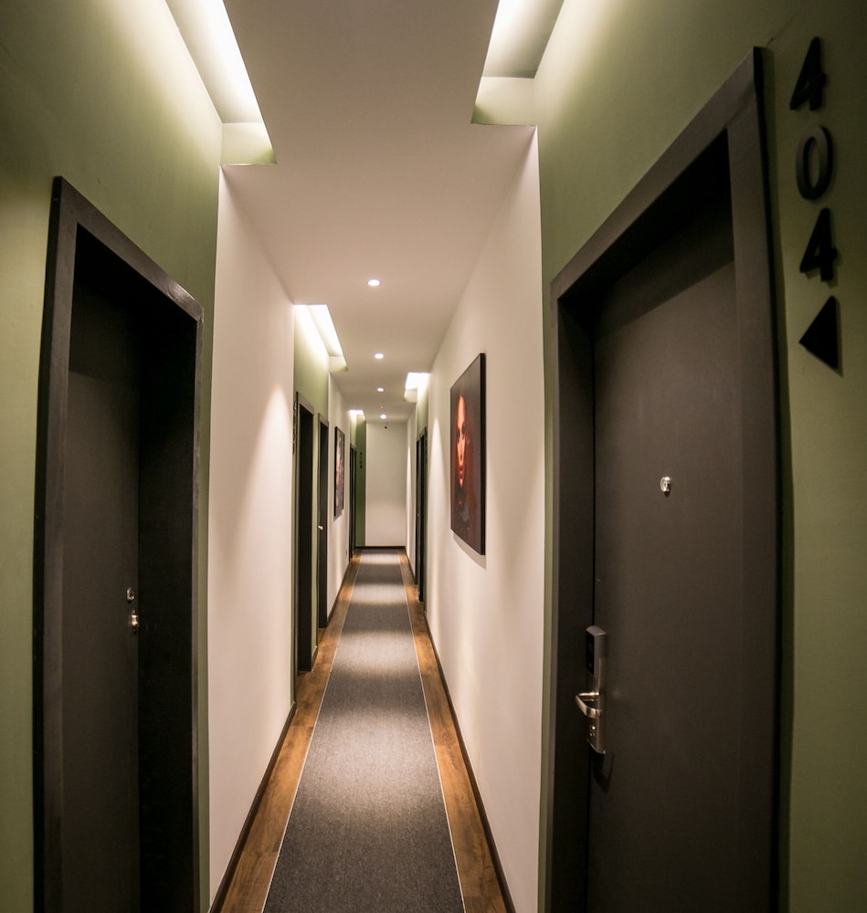 Eureka Hotel 13/21