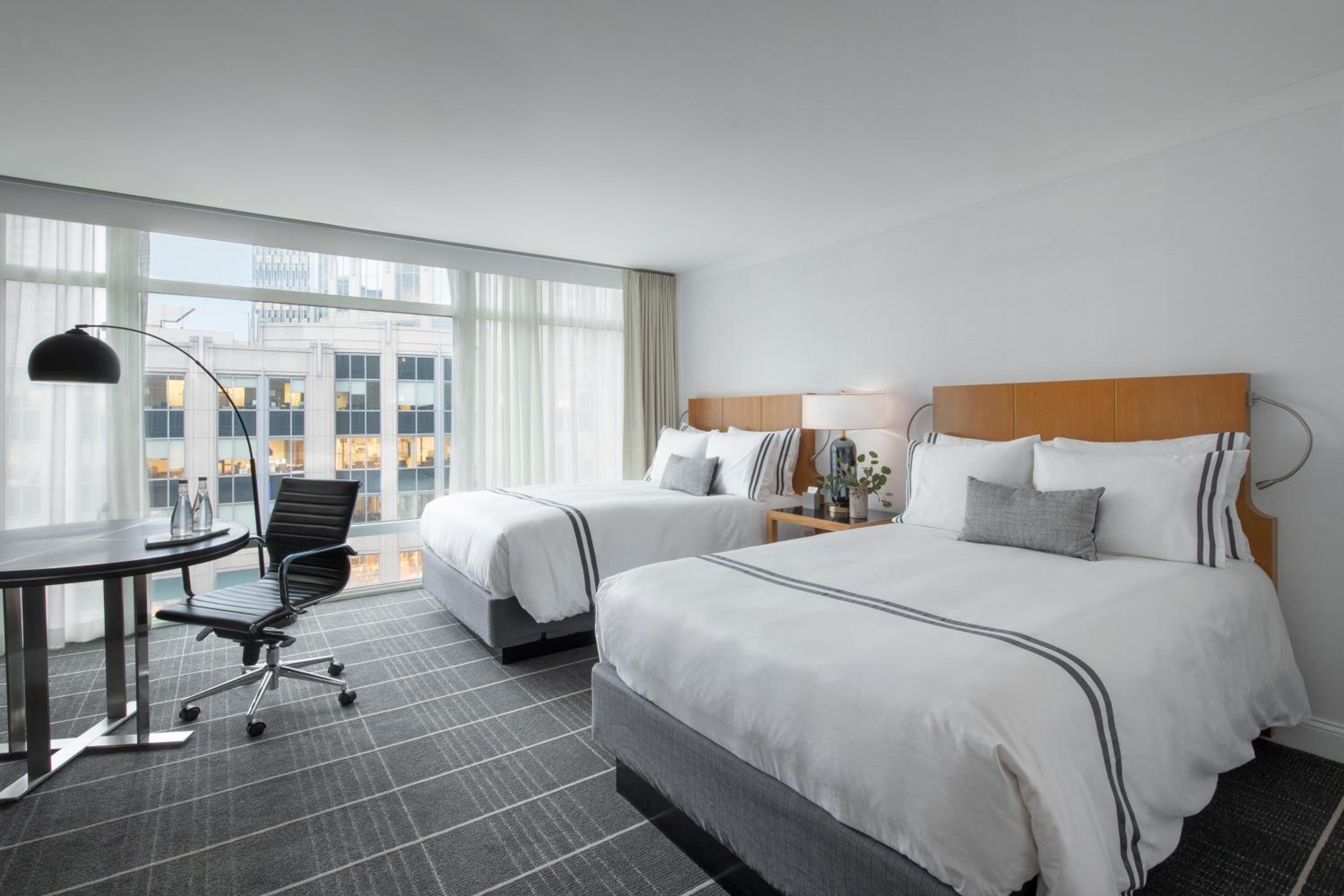 SUPERIOR, 2 DOUBLE BEDS