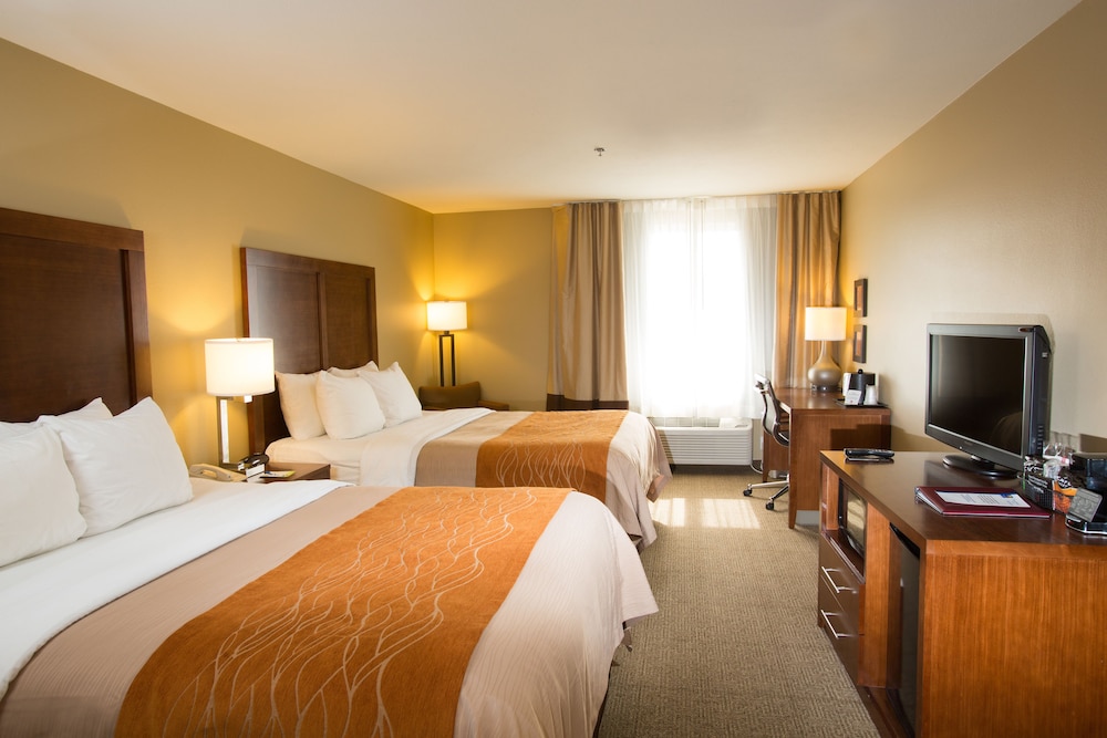 Comfort Inn & Suites Spokane Valley Central 4/40