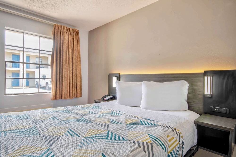 Motel6 Bossier City, LA 28/46
