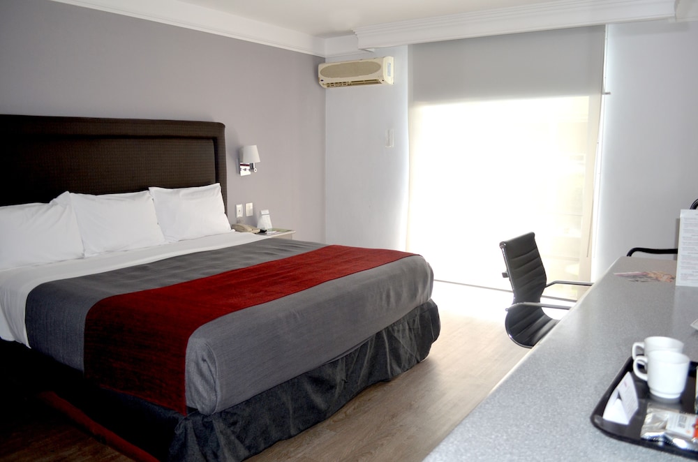 Plaza Camelinas Hotel 18/63