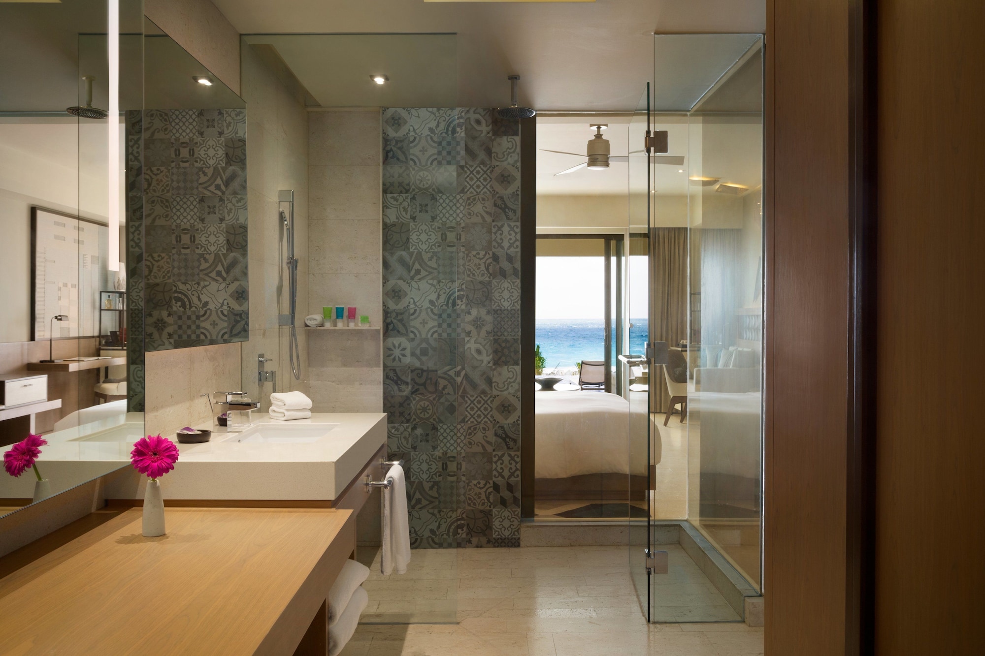 Sky, Swim Up, Master, Turquoize, King Bed, Ocean Front، HYATT ZIVA CANCUN 2/2