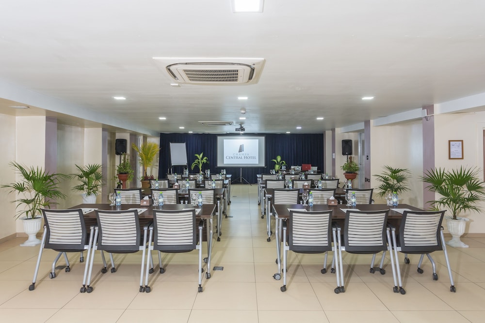 Champa Central Hotel 55/60