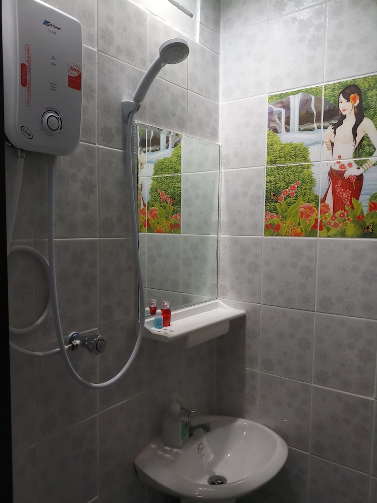 Kata S.T. House 17/41