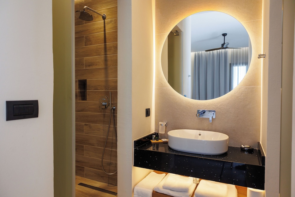 Kouros Blanc Paros 55/56