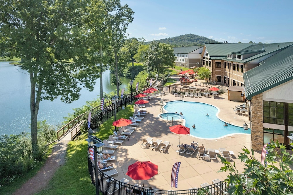 Stonewall Resort 64/68