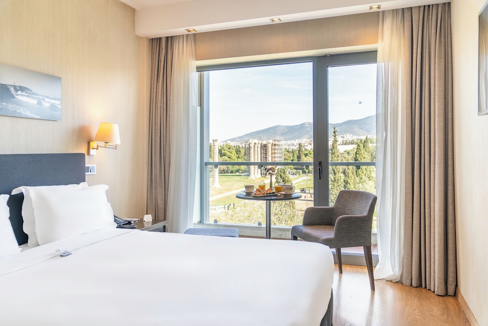 SUPERIOR, DOUBLE BED, TEMPLE OF ZEUS VIEW