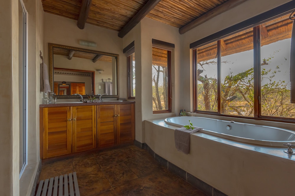 Waterbuck Game Lodge - All Inclusive 50/50