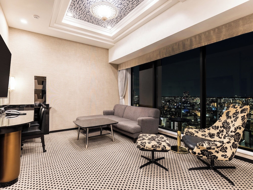 APA Hotel & Resort Osaka Umeda Eki Tower 37/47