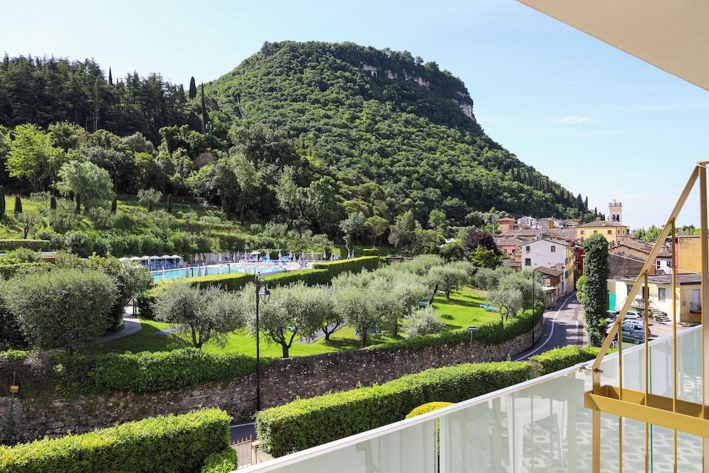 Bike Hotel La Perla 43/48