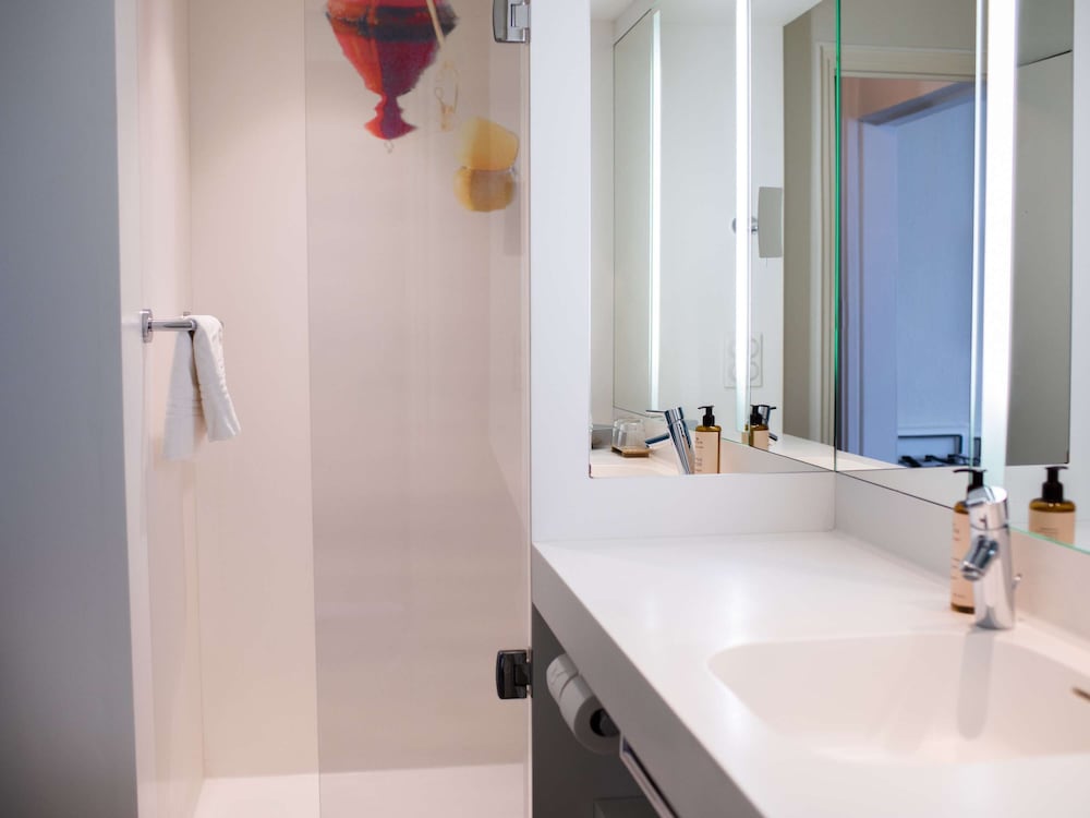 Mercure Lorient Centre Hotel 68/68
