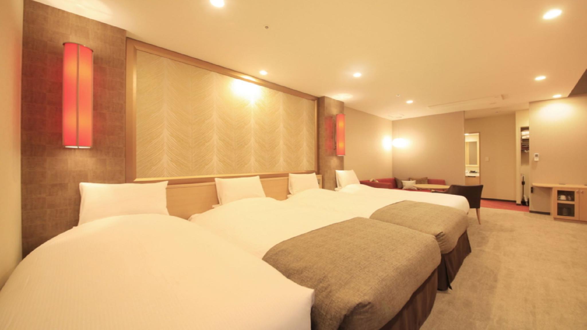 Luxury, Twin Beds, No Window