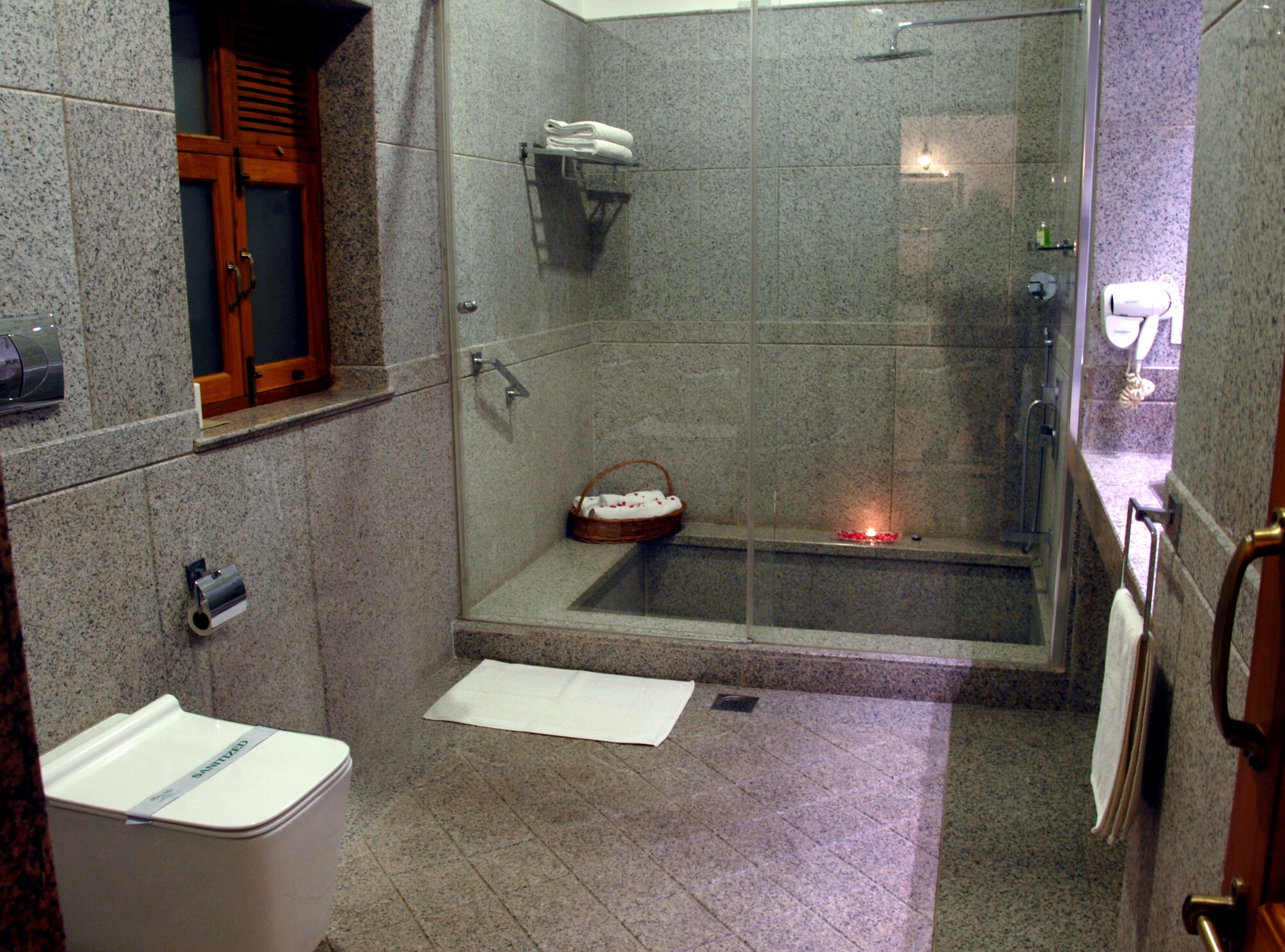 PREMIUM, DOUBLE BED