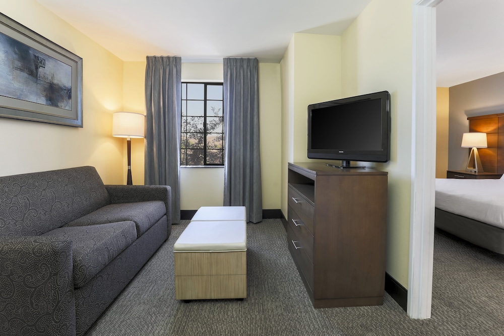 Staybridge Suites Reno 33/45