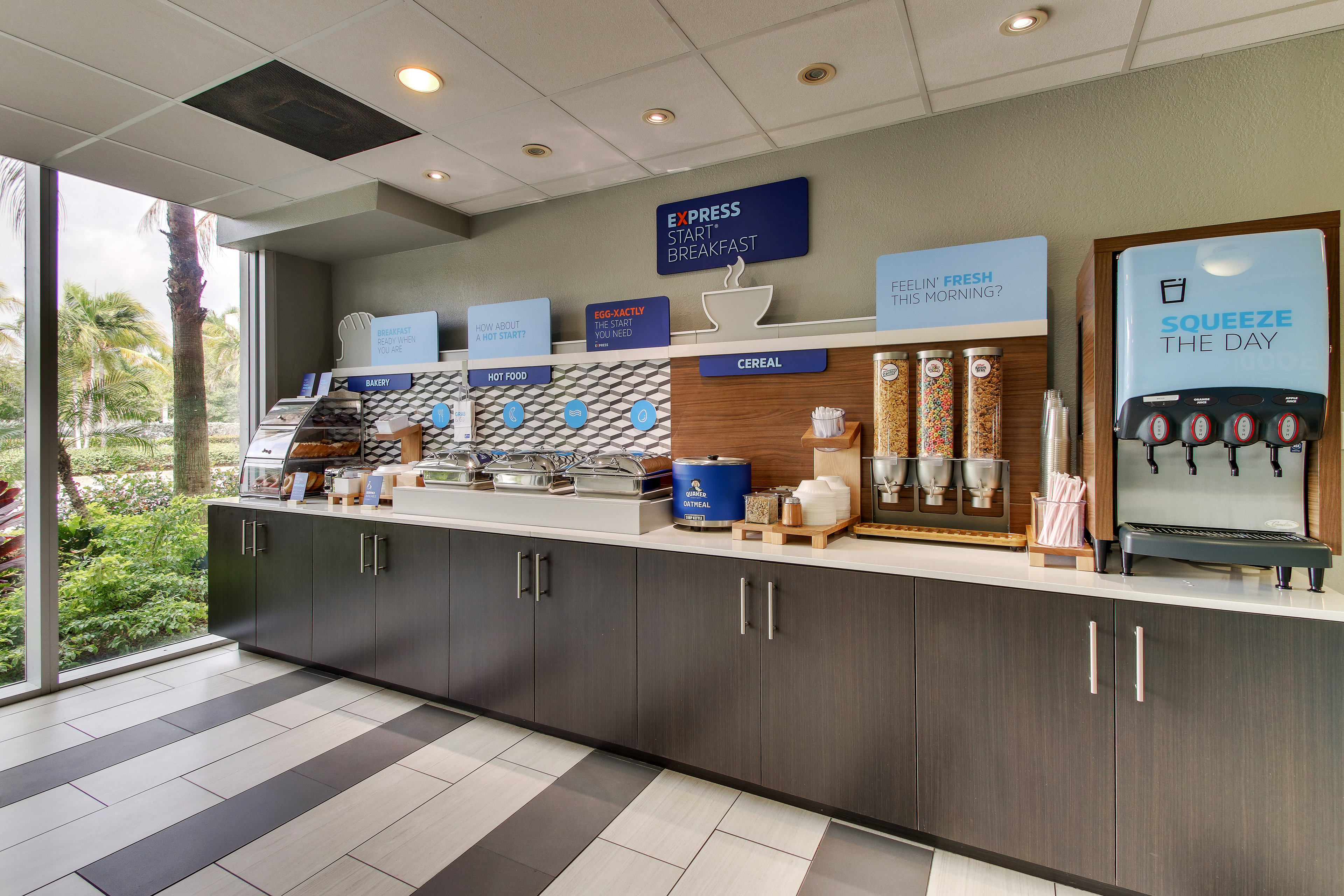 Holiday Inn Express West Palm Beach Metrocentre 16/74