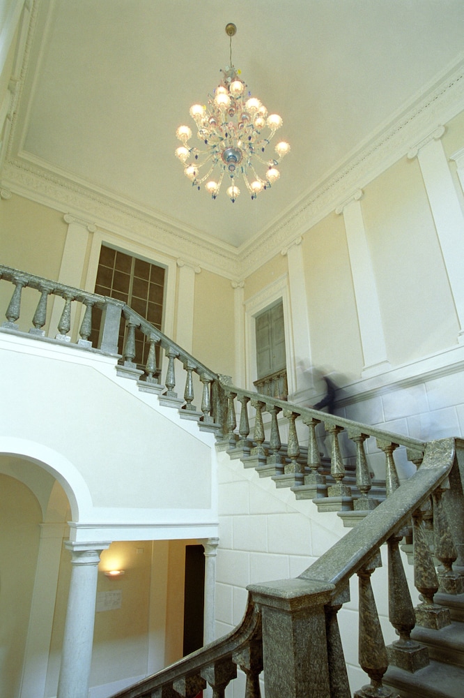 Palazzo Galletti Abbiosi 38/50