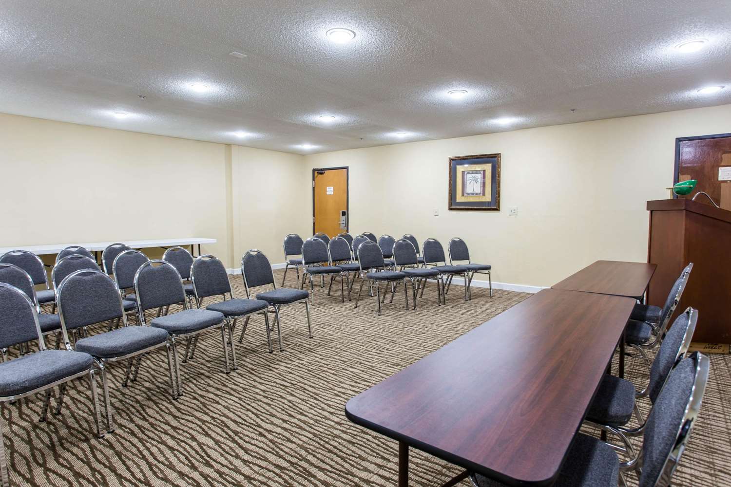 Comfort Inn Columbia West 19/20