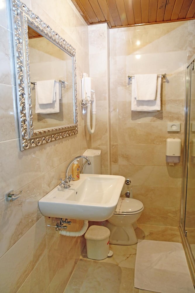 Hotel Marija 27/60