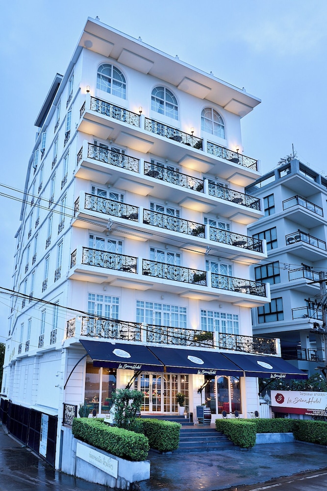 La Seine Hotel 2/74