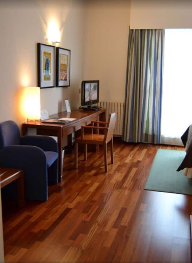 Maroa Hotel Ex Hotel America Vigo 29/48