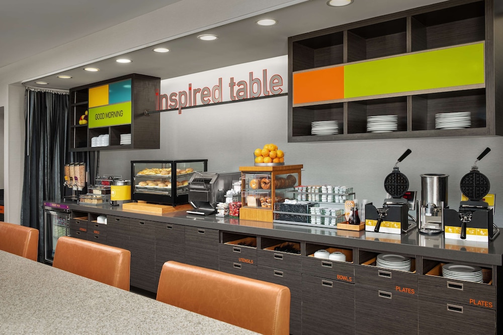 restaurant cafeteria