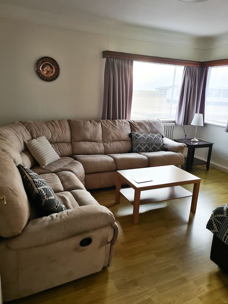 Gardur Apartments 37/65