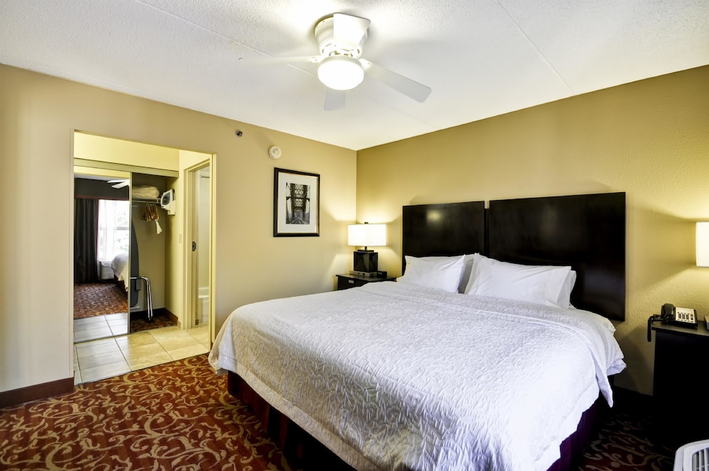 Hampton Inn & Suites Memphis East Germantown Area 17/53