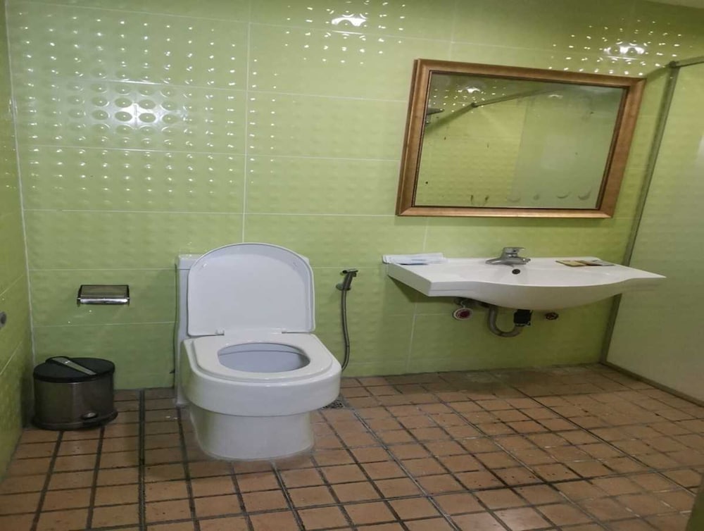 Townhouse Oak Vera Hotel Near Clark International Airport 57/57