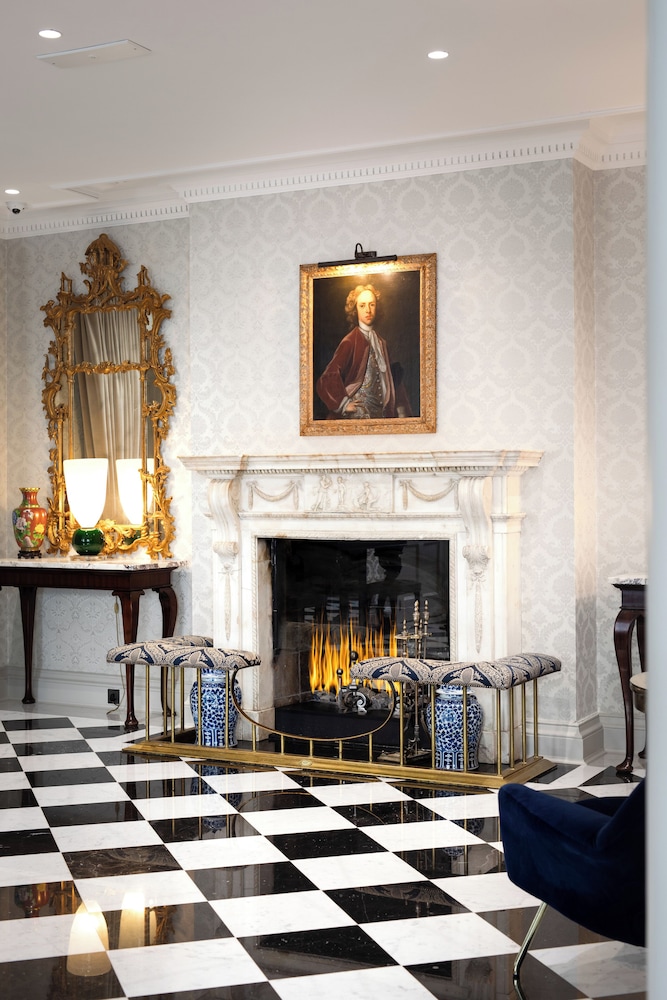 No 30 Knightsbridge 8/53
