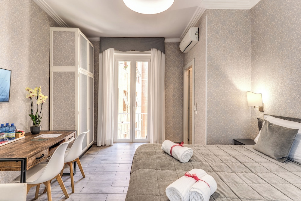 Marta Inn (ex Da Marta and Alida all Esquilino) 18/50