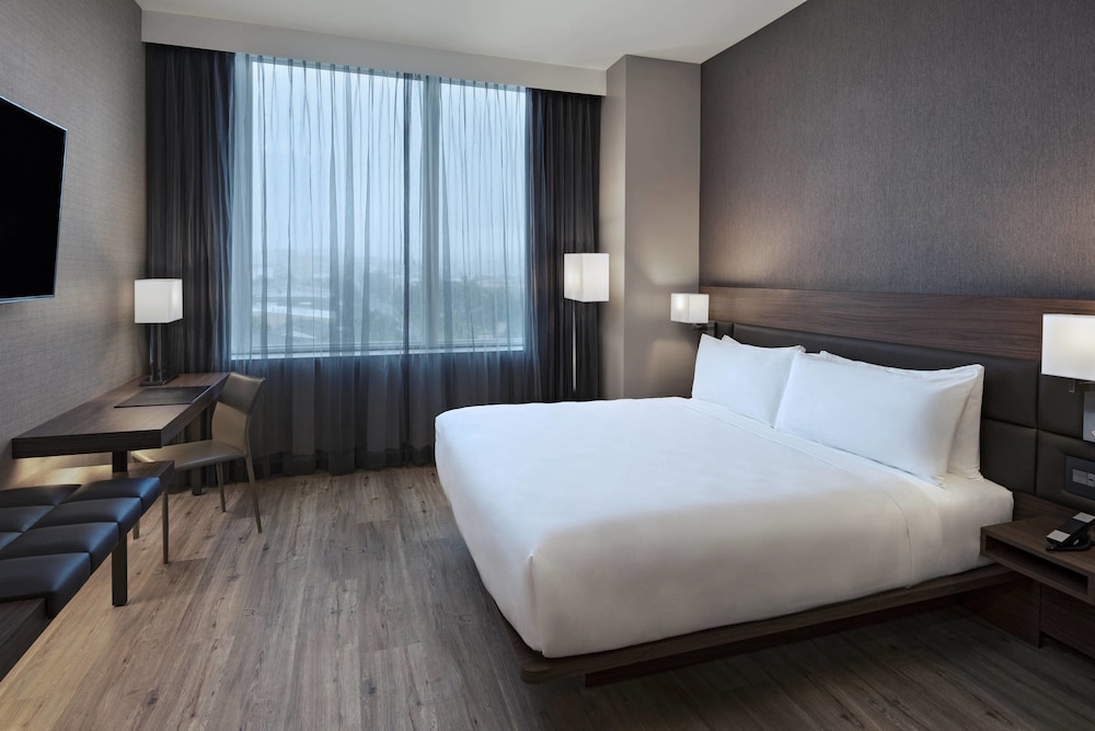 AC Hotel San Jose Escazu 9/55