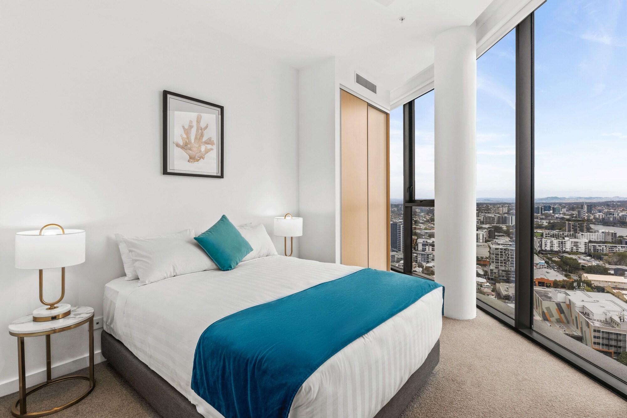 3 Bedrooms, Penthouse, 2 Bathrooms