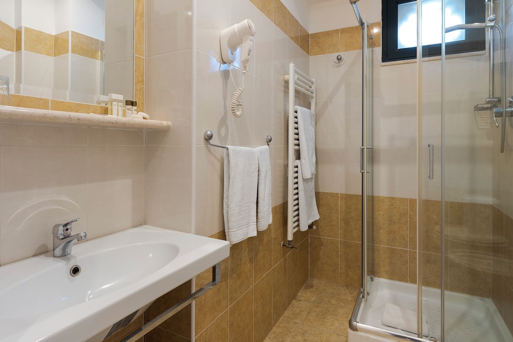 Hotel La Pensione Svizzera 78/79