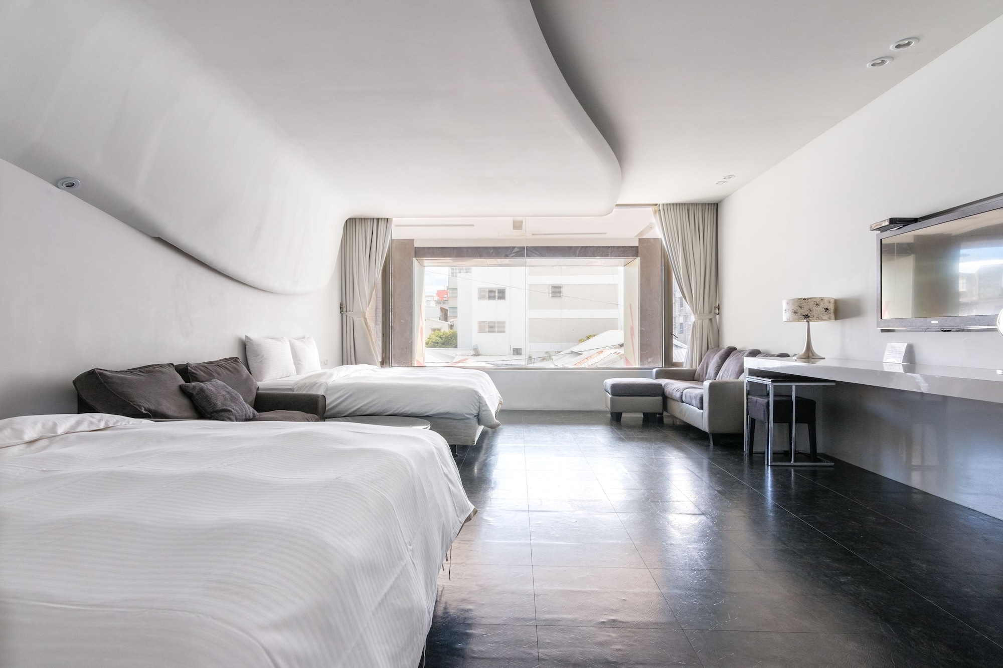 COMFORT, QUADRUPLE, 2 DOUBLE BEDS