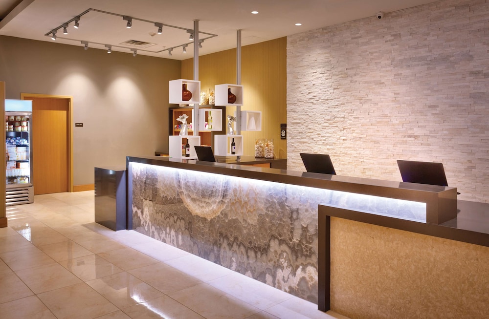 HYATT HOUSE AT ANAHEIM RESORT/CONVENTION CENTER 10/64